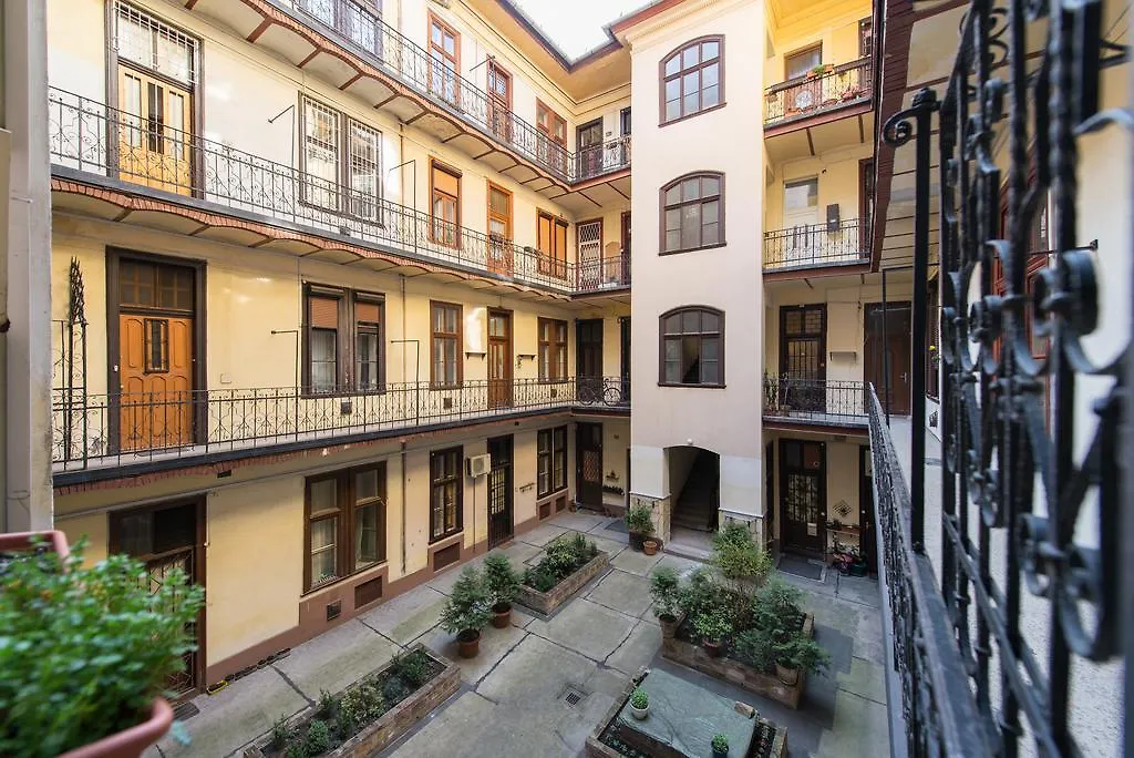 Oasis Apartments - Budapest City Park